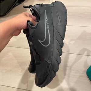 Nike Black and Gray Men's Sneakers